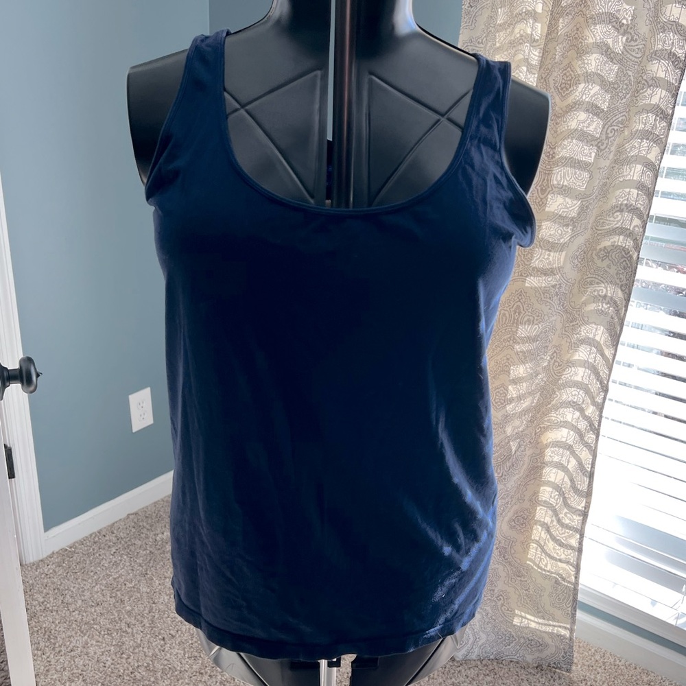 🛍️2 for $6.00🛍️ Navy Scoop Neck Tank